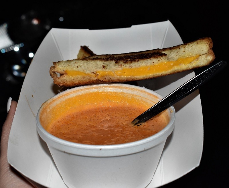 Grilled Cheese Shrimp and Crab Bisque