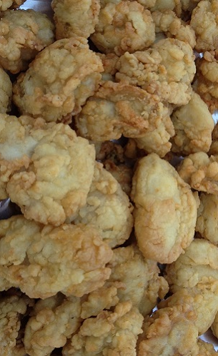 Fried Oyster Basket at Ten O Six Beach Road Bistro